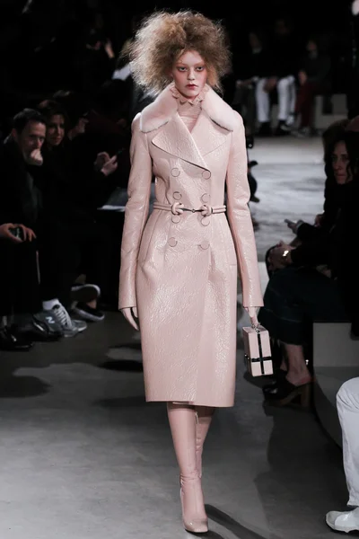 Look 5